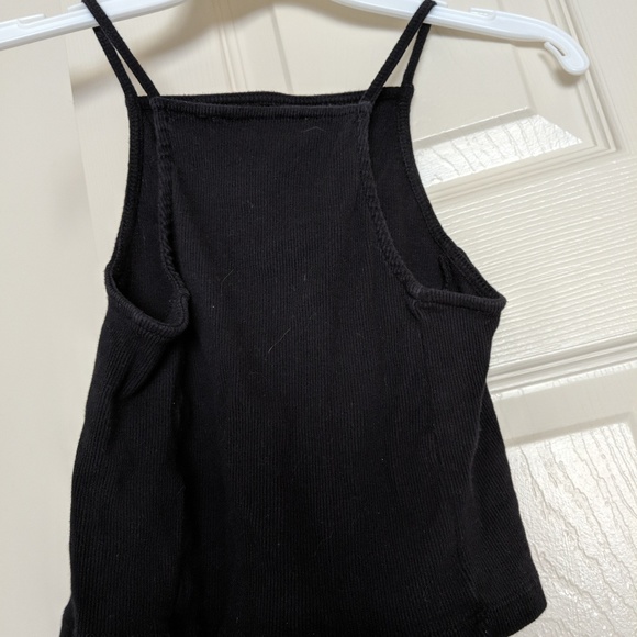 crop top - Picture 2 of 2